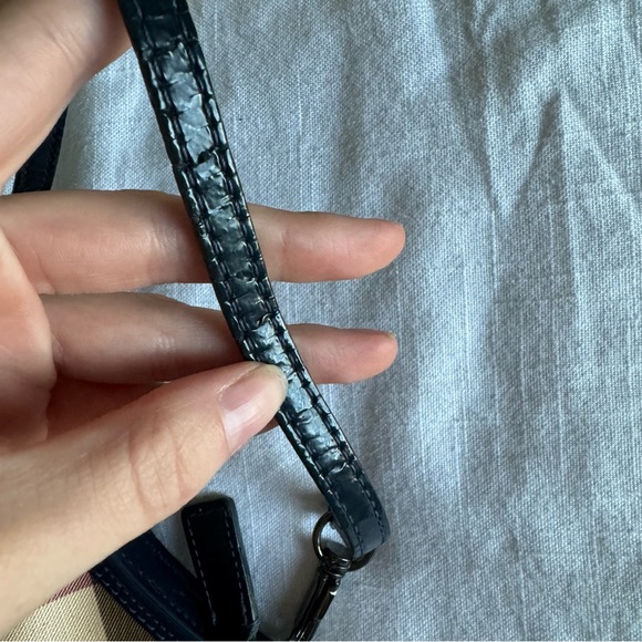 Vintage Burberry Mini Pochette Bag - Picture 4 of 8